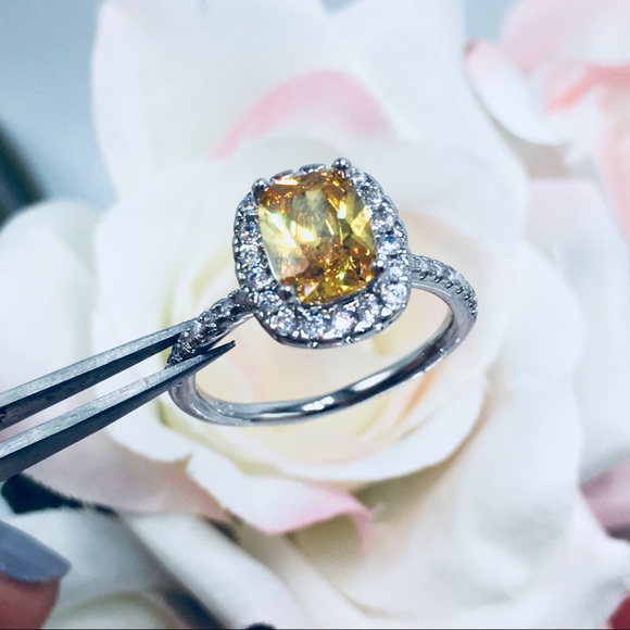 14k white gold halo engagement ring diamond bridal - Picture 4 of 8